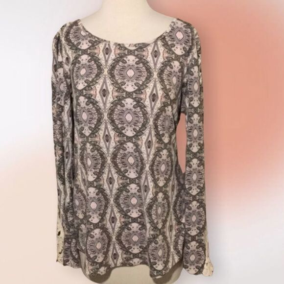 Maurices Lace Trimmed Cris Cross Back Tunic‎ Size Med - Picture 2 of 10